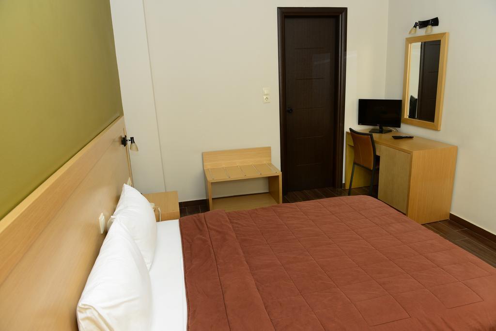 Ionion Hotel Kyparissia Exterior foto
